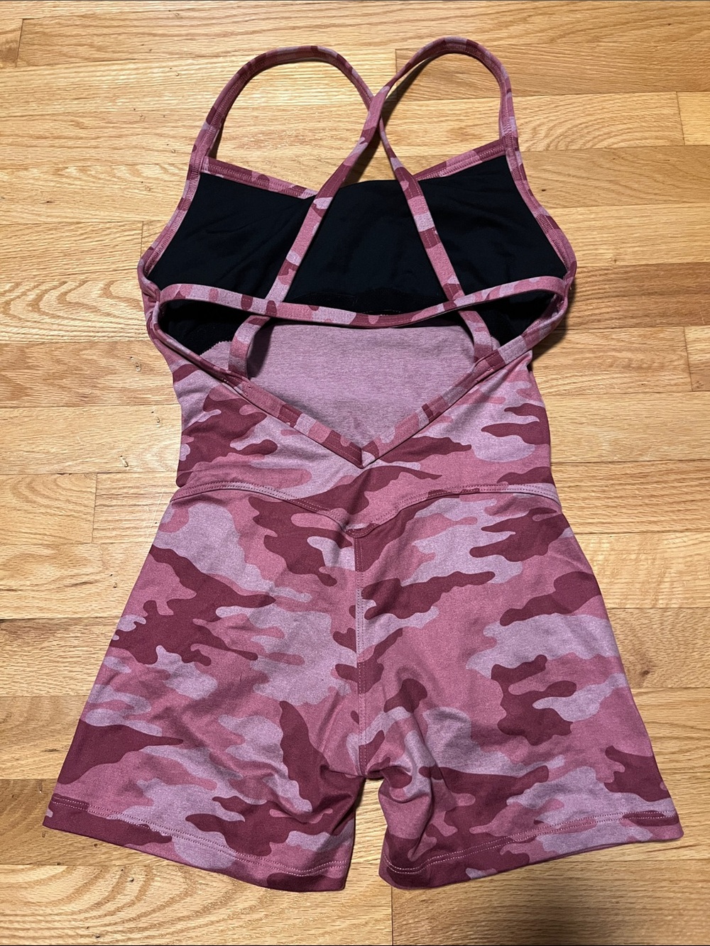 Bombshell Sportswear Pink Camo Romper Size Large - Picture 3 of 4